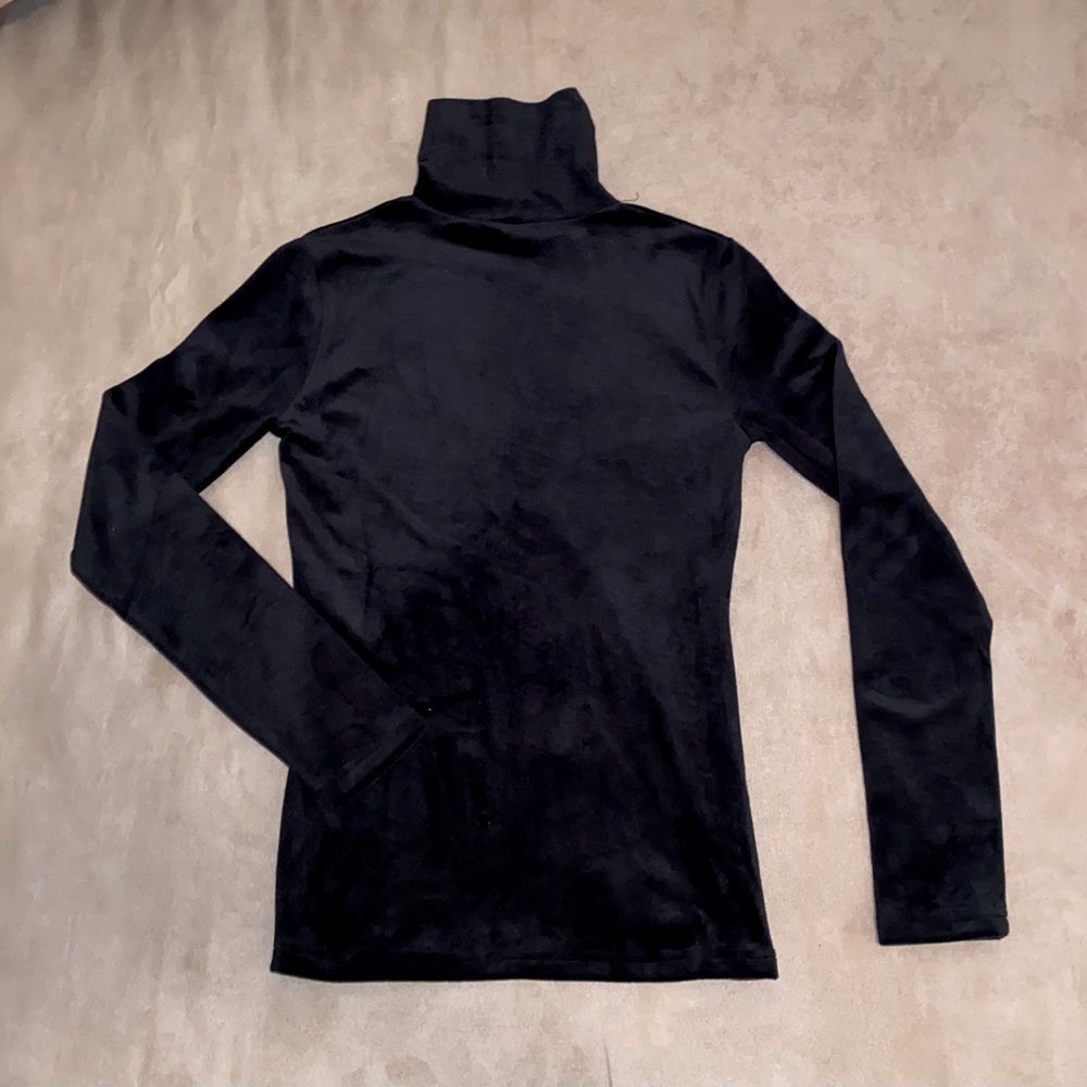 Black Long Sleeve Turtle Neck Shirt